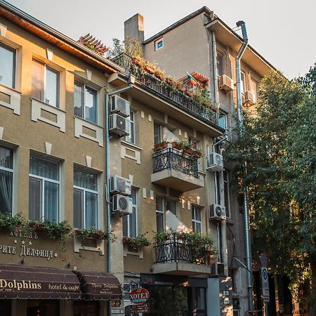 Three Dolphins Hotel With Rooftop Terracе Varna Exteriör bild
