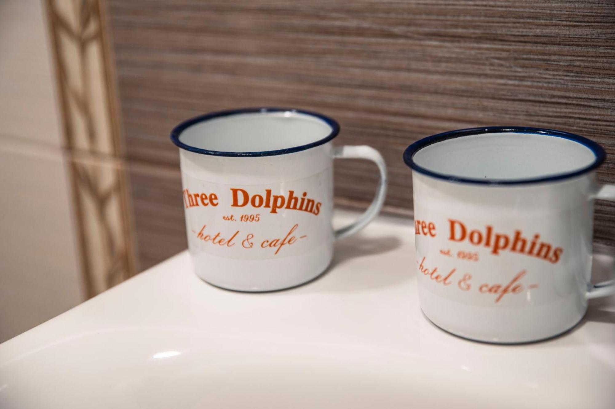 Three Dolphins Hotel With Rooftop Terracе Varna Exteriör bild